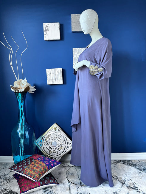 Flared Abaya with embroidered bunch